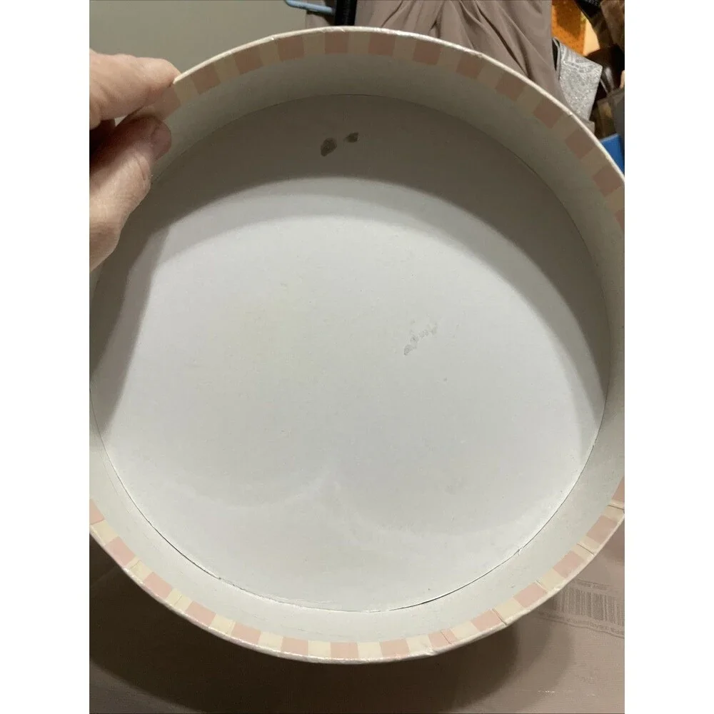 Damaged Faded Vintage Victoria’s Secret Small Hat Box Or Display Prop